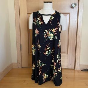 EUC Keyhole Tunic Dress